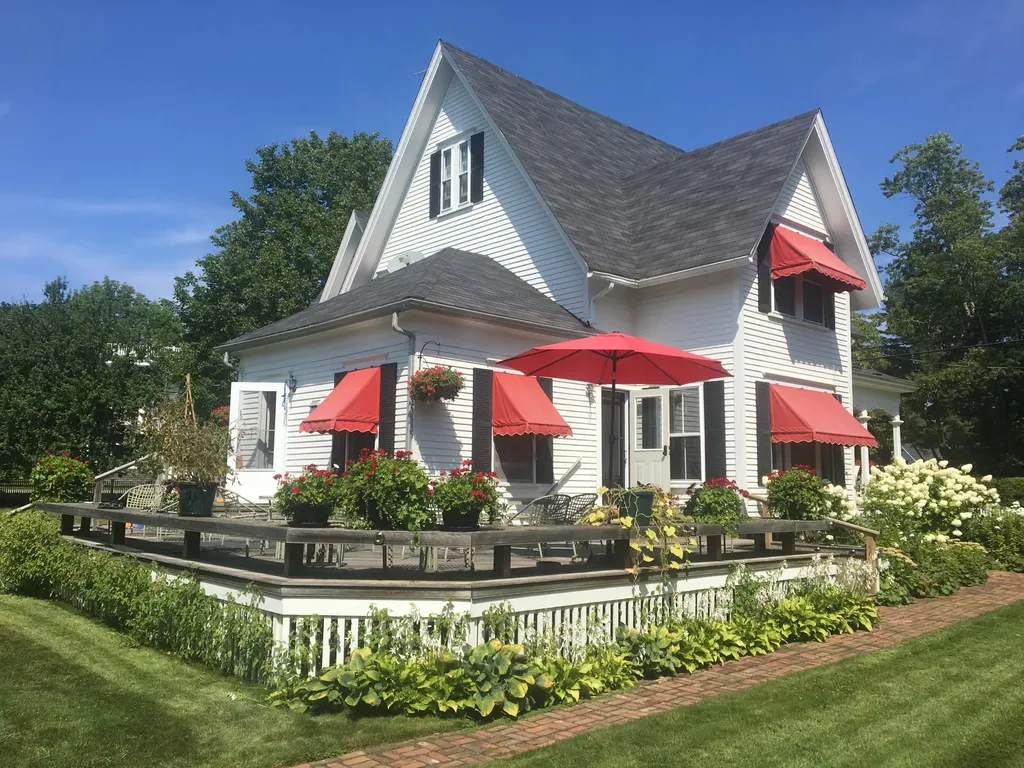 523 Pendleton Point Road Islesboro ME 04848