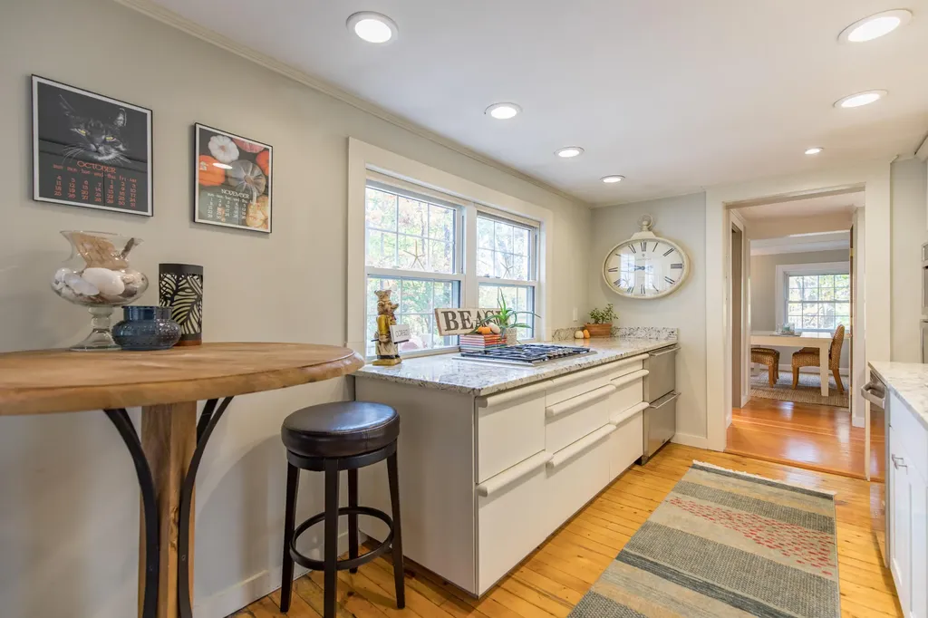 162 Brook Road Falmouth ME 04105
