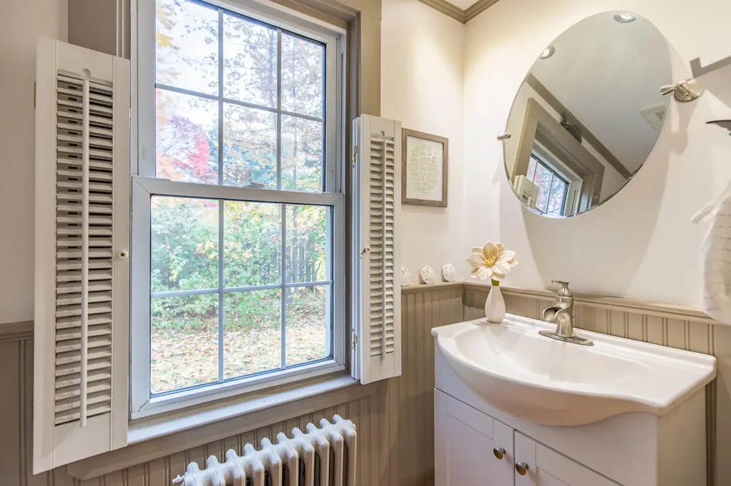 162 Brook Road Falmouth ME 04105