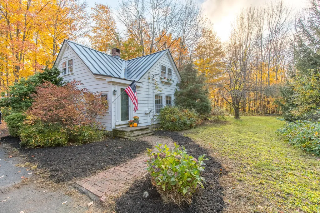 162 Brook Road Falmouth ME 04105