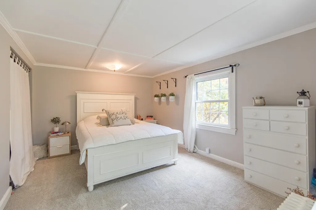 162 Brook Road Falmouth ME 04105