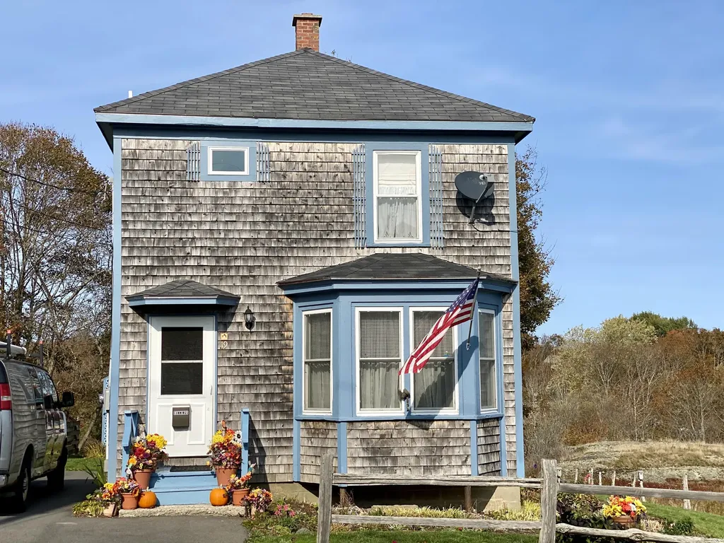 19 Lincoln Street Eastport ME 04631
