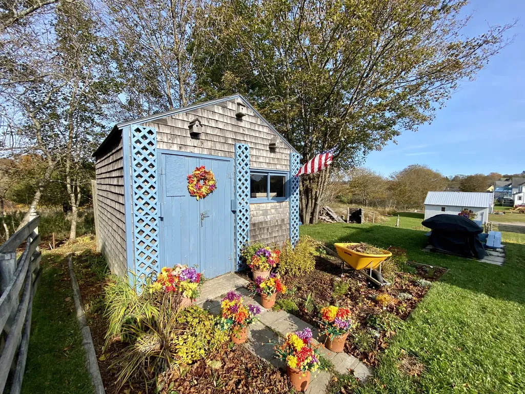 19 Lincoln Street Eastport ME 04631