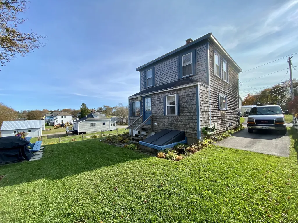 19 Lincoln Street Eastport ME 04631