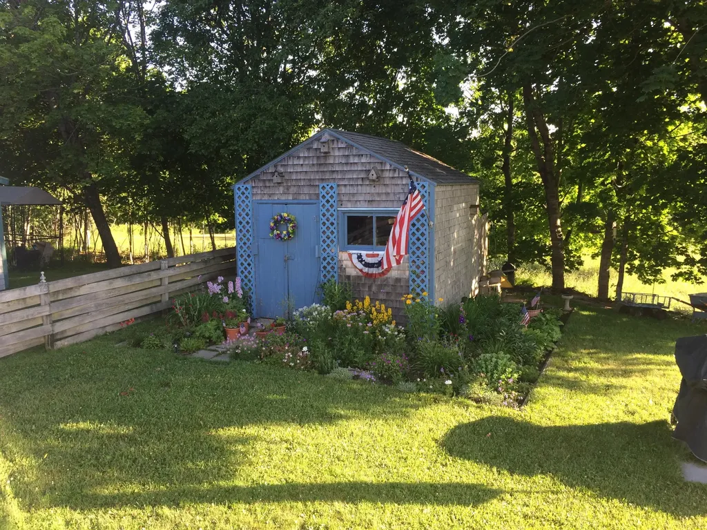 19 Lincoln Street Eastport ME 04631