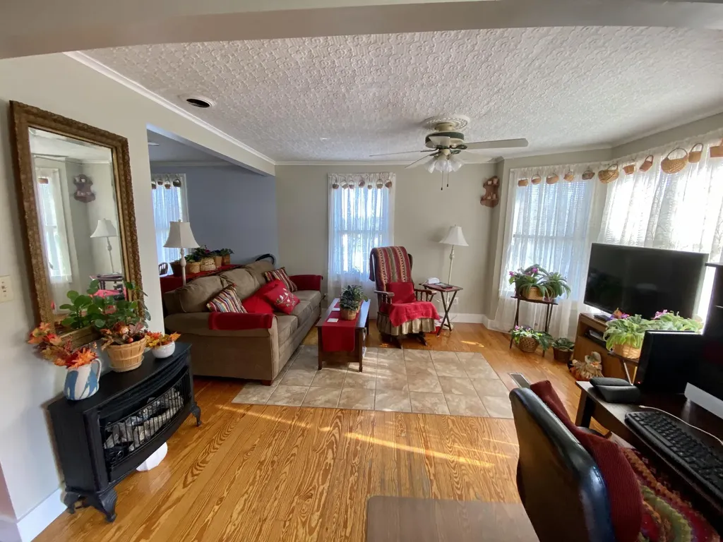 19 Lincoln Street Eastport ME 04631