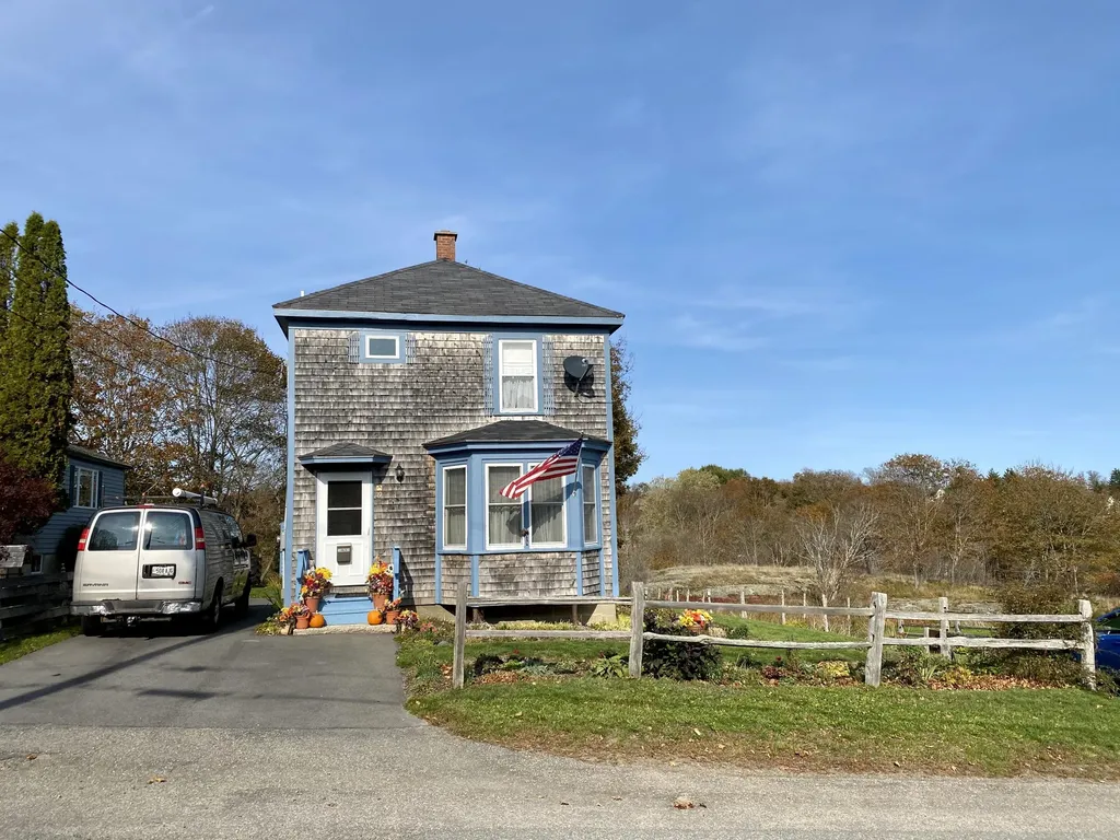 19 Lincoln Street Eastport ME 04631