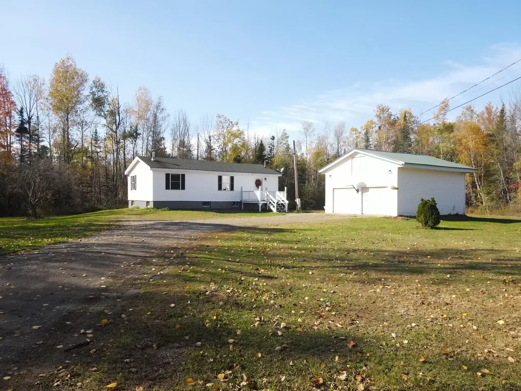 22 Wind Chime Lane Levant ME 04456