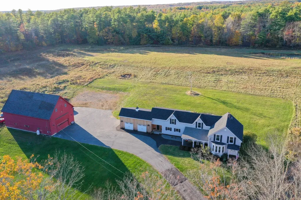 246 Hunts Meadow Road Pittston ME 04345