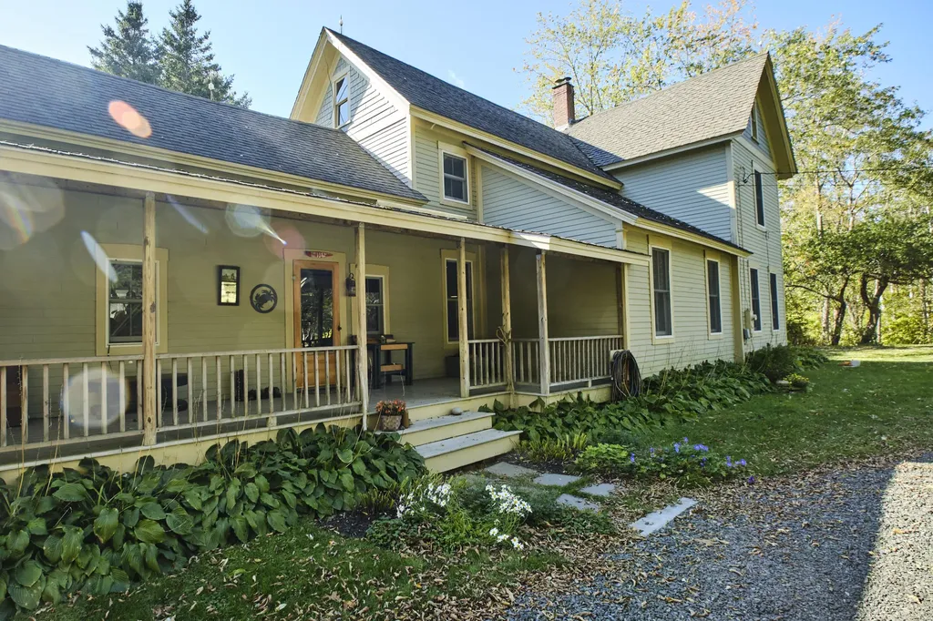 1170 Pleasant Point Road Cushing ME 04563