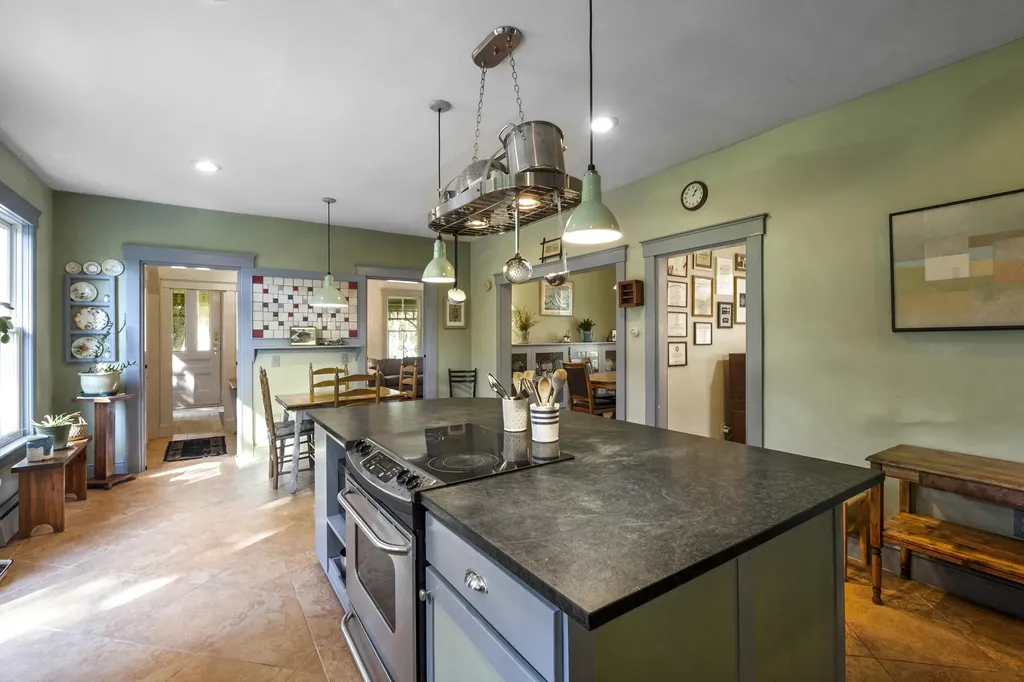 1170 Pleasant Point Road Cushing ME 04563