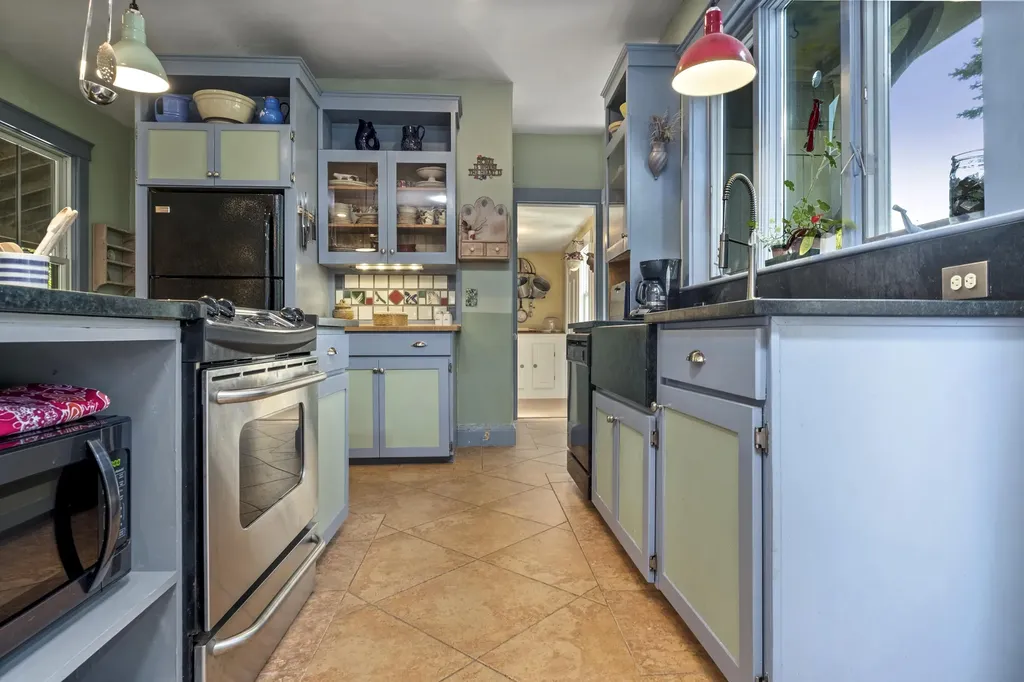 1170 Pleasant Point Road Cushing ME 04563
