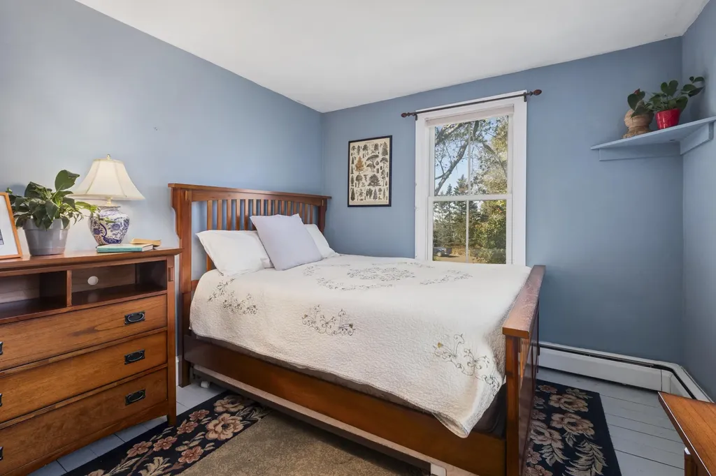 1170 Pleasant Point Road Cushing ME 04563