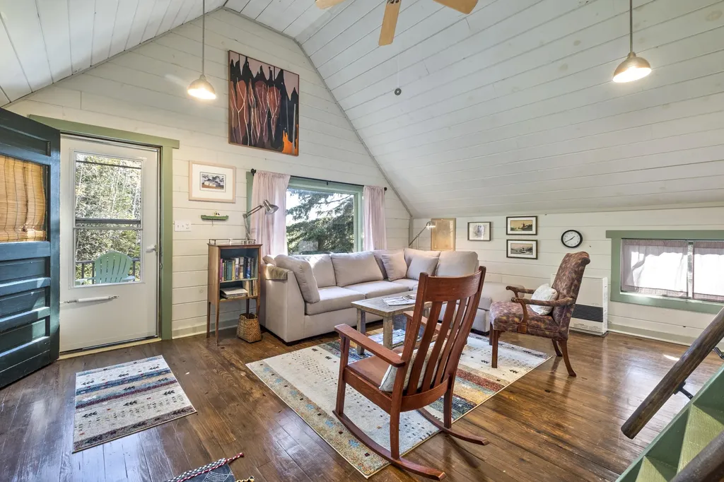 1170 Pleasant Point Road Cushing ME 04563