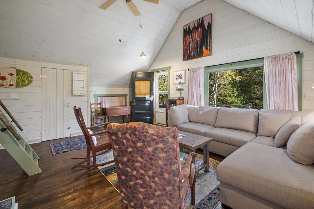 1170 Pleasant Point Road Cushing ME 04563