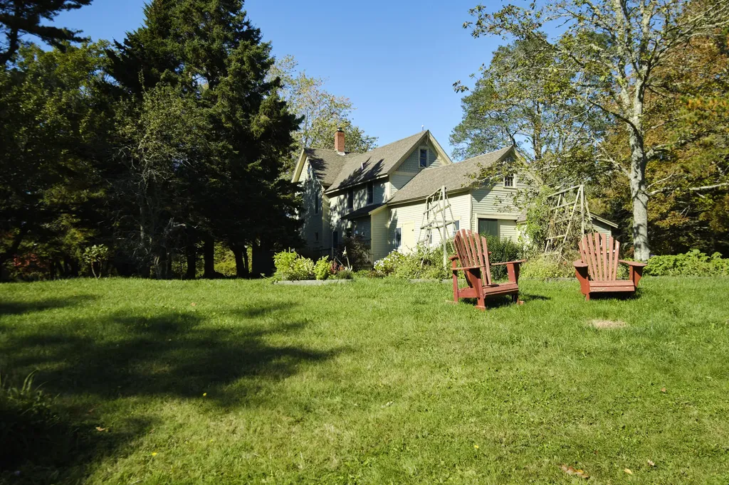 1170 Pleasant Point Road Cushing ME 04563