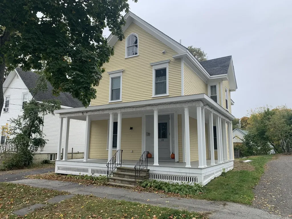 22 Fern Street Bangor ME 04401