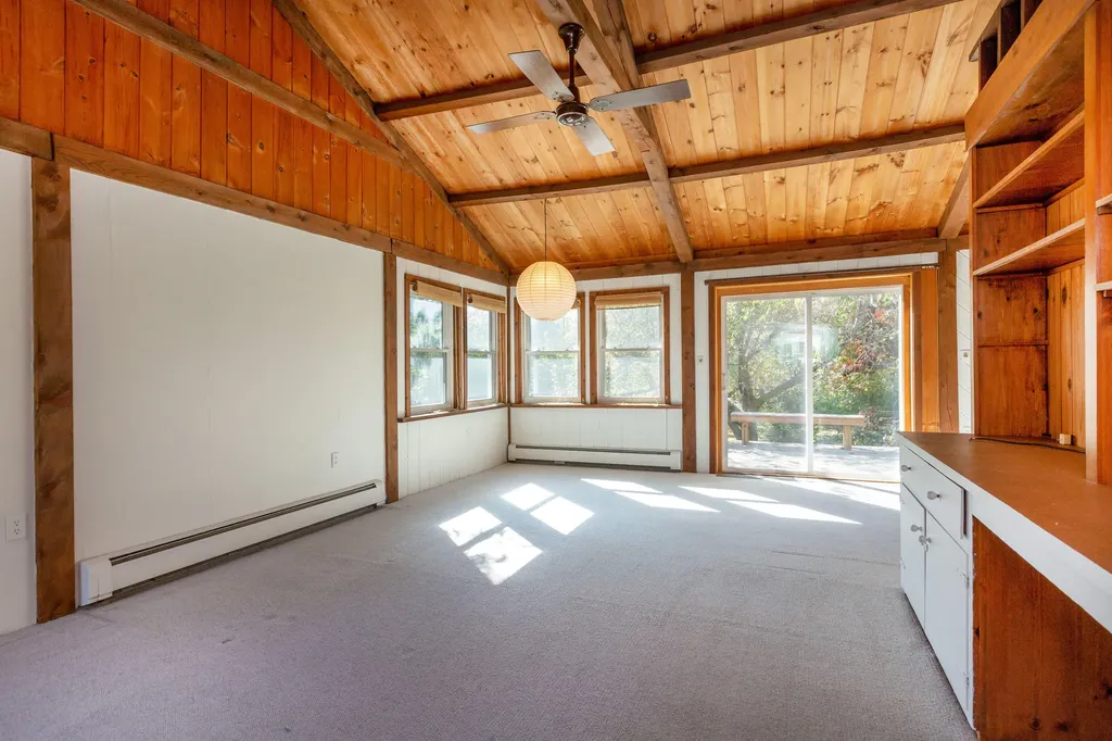 584 Birch Point Road Wiscasset ME 04578