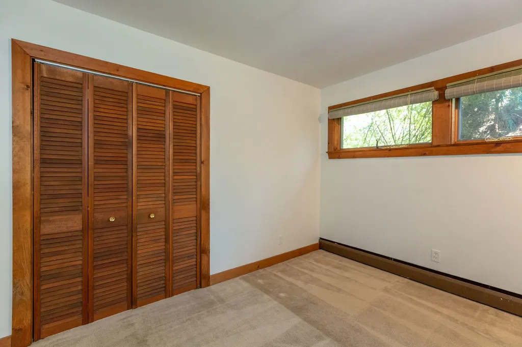 584 Birch Point Road Wiscasset ME 04578