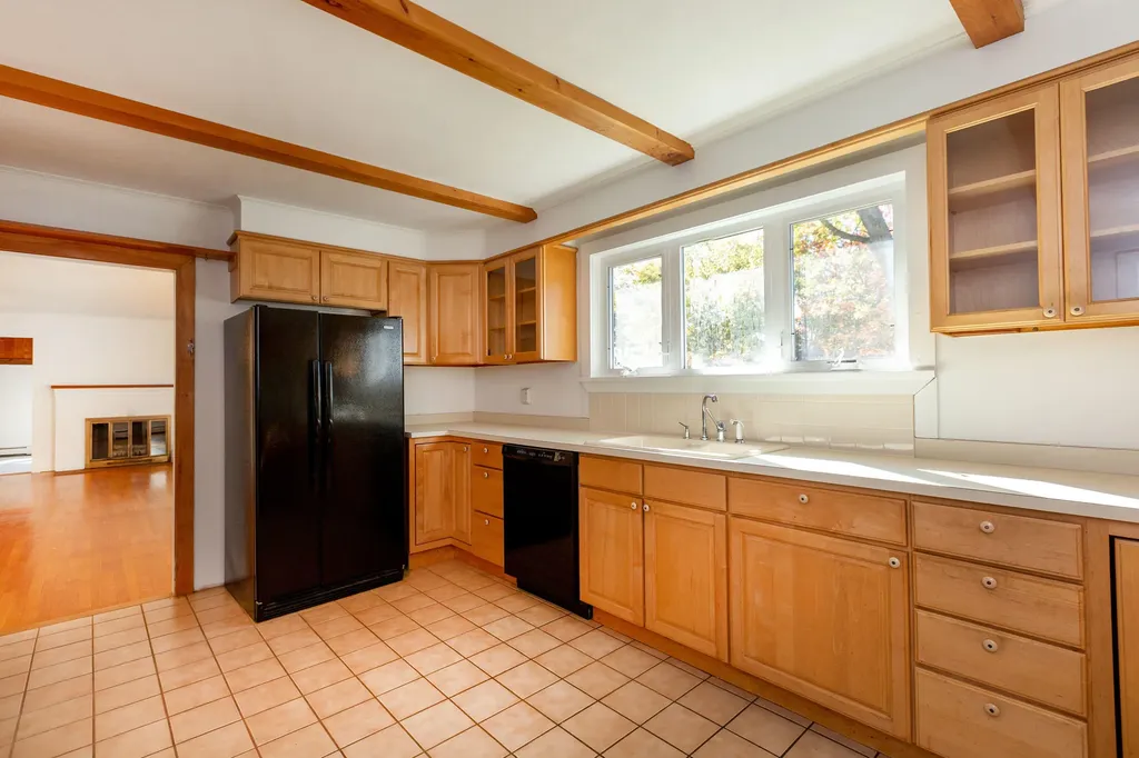 584 Birch Point Road Wiscasset ME 04578