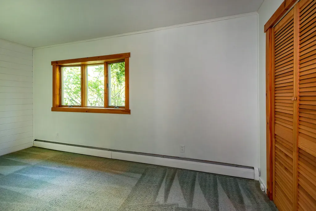 584 Birch Point Road Wiscasset ME 04578