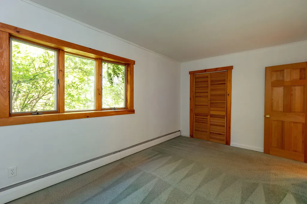584 Birch Point Road Wiscasset ME 04578