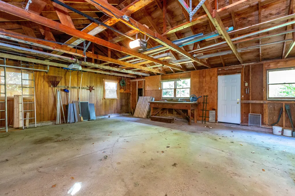 584 Birch Point Road Wiscasset ME 04578