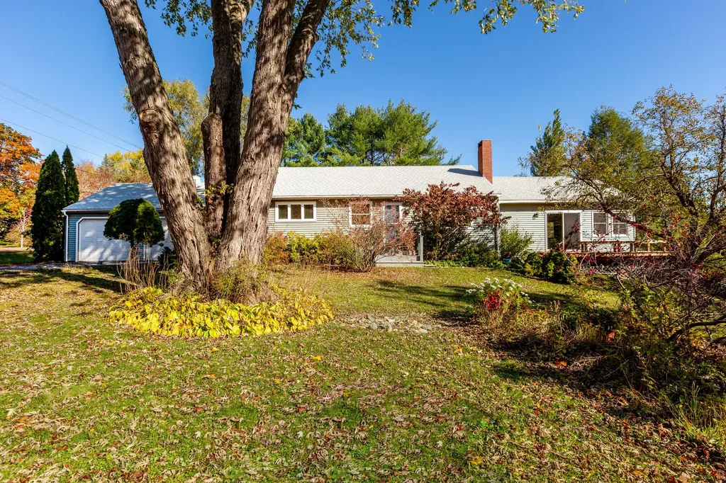 584 Birch Point Road Wiscasset ME 04578
