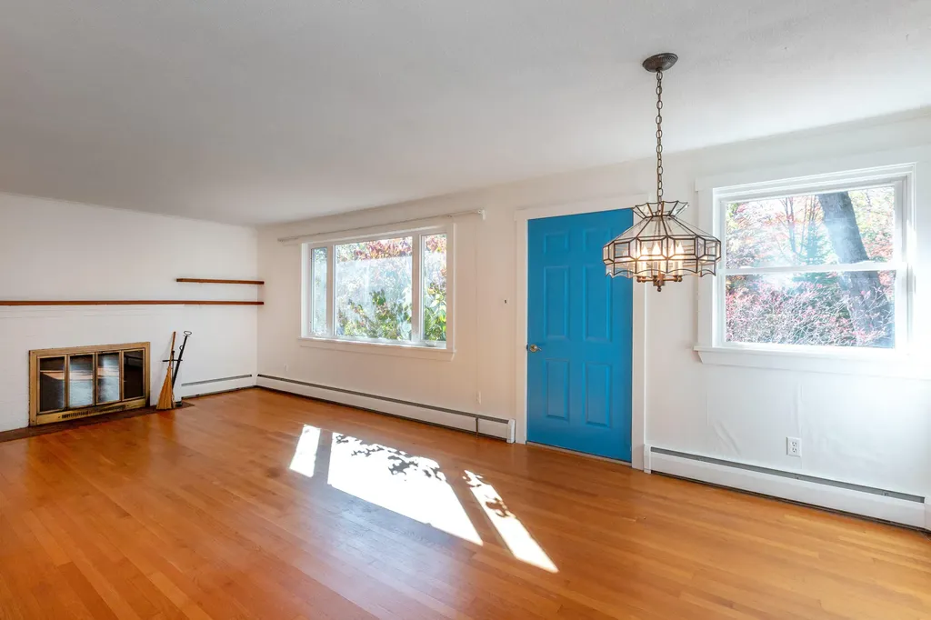 584 Birch Point Road Wiscasset ME 04578
