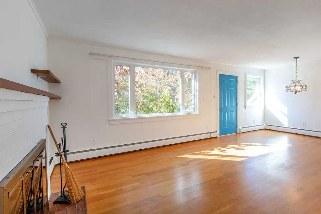 584 Birch Point Road Wiscasset ME 04578