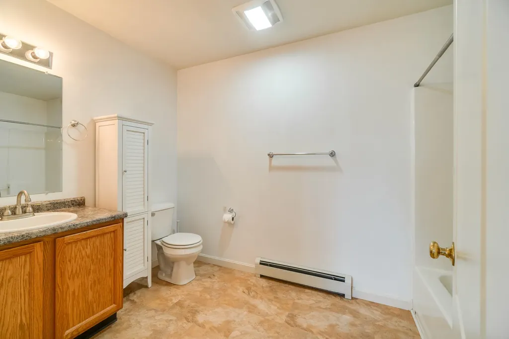 84 Lowelltown Road Wiscasset ME 04578