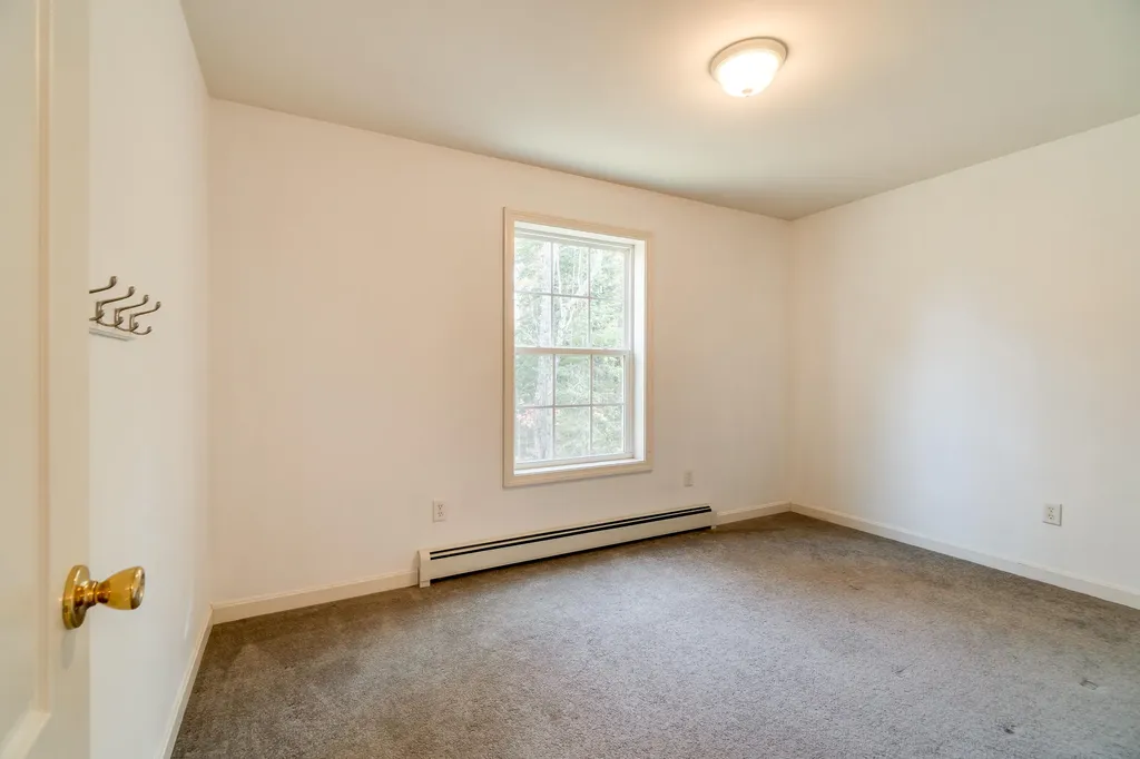 84 Lowelltown Road Wiscasset ME 04578