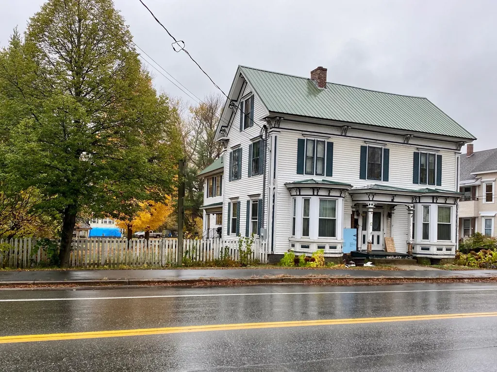 17 Main Street Dixfield ME 04224
