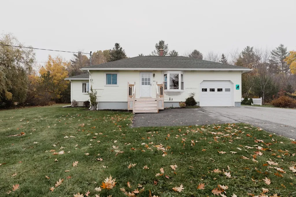 534 Eastern Avenue Brewer ME 04412