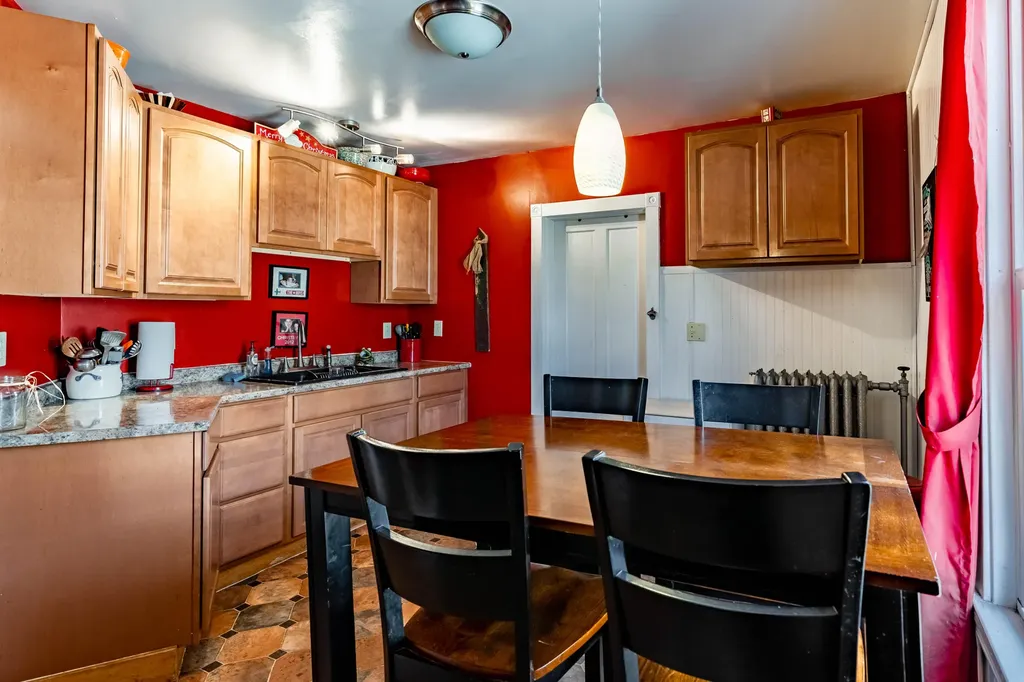54 Irving Street Portland ME 04103