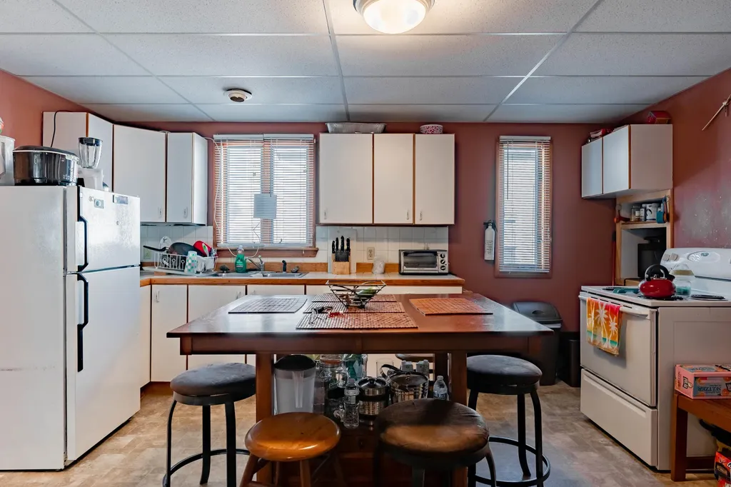 54 Irving Street Portland ME 04103