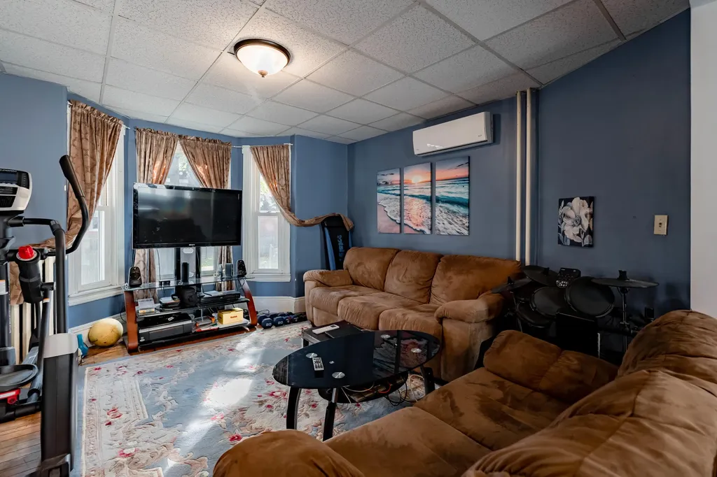 54 Irving Street Portland ME 04103