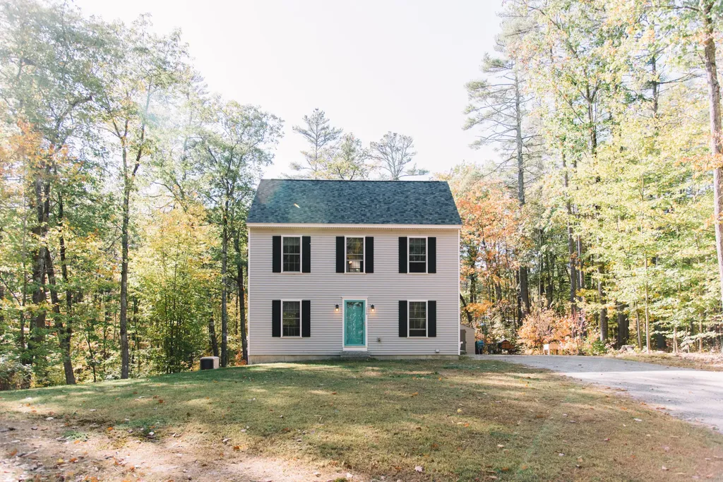 116 Haskell Avenue Raymond ME 04071