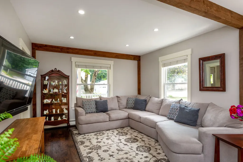 14 Linden Street Auburn ME 04210