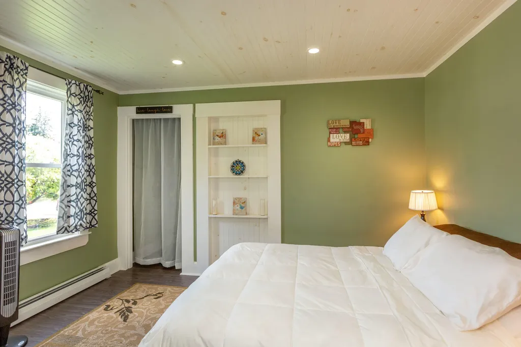 14 Linden Street Auburn ME 04210