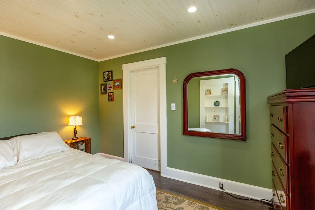 14 Linden Street Auburn ME 04210