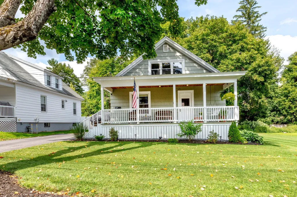 14 Linden Street Auburn ME 04210
