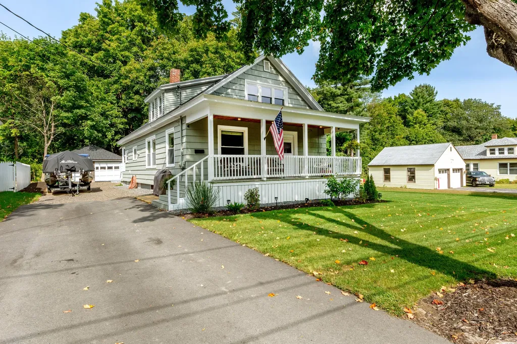 14 Linden Street Auburn ME 04210