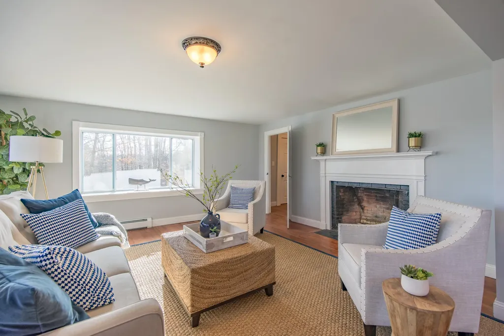 54 Brook Road Falmouth ME 04105
