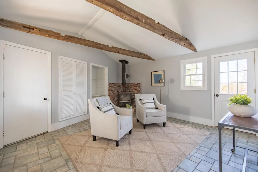 54 Brook Road Falmouth ME 04105