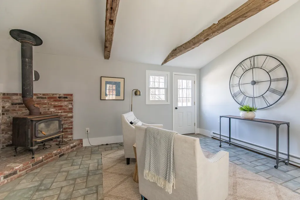 54 Brook Road Falmouth ME 04105