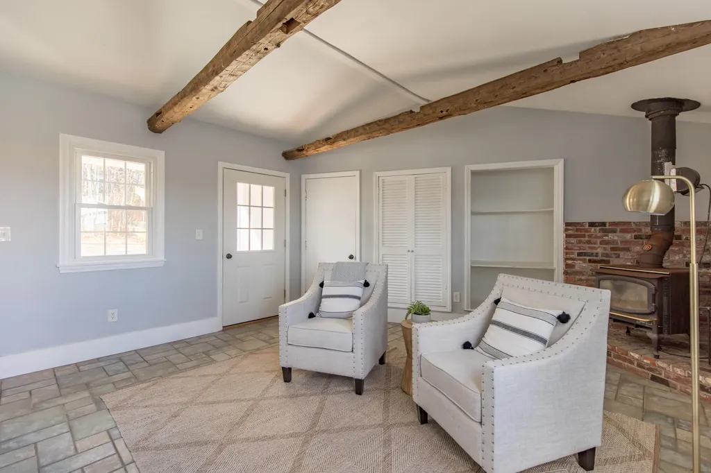 54 Brook Road Falmouth ME 04105