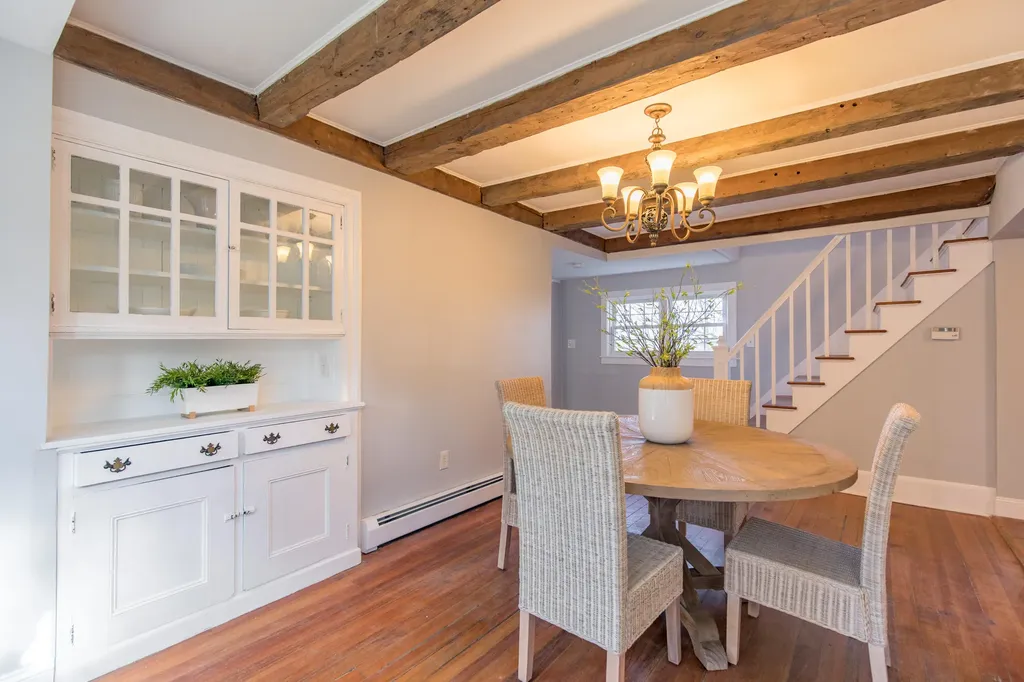 54 Brook Road Falmouth ME 04105