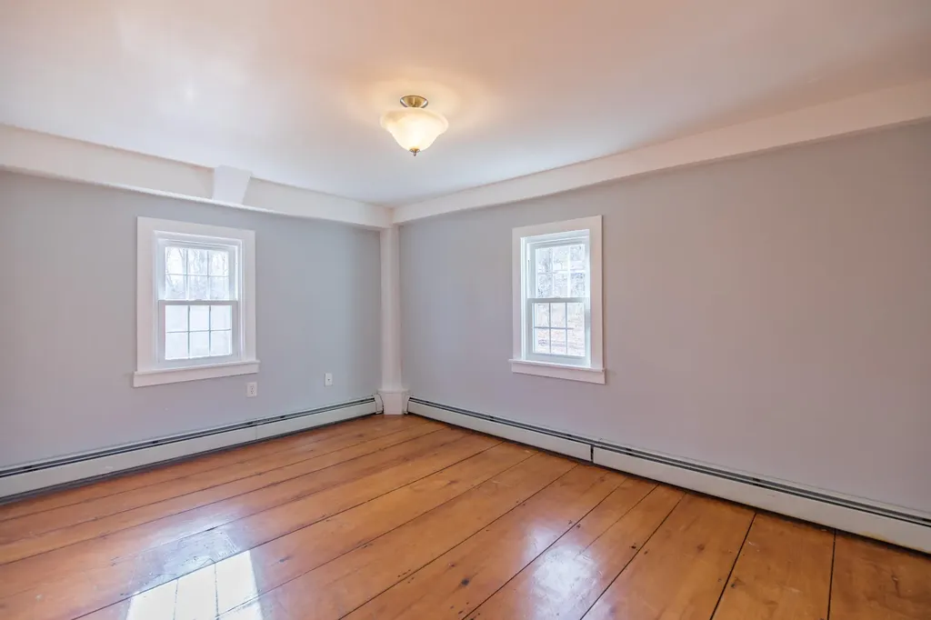 54 Brook Road Falmouth ME 04105