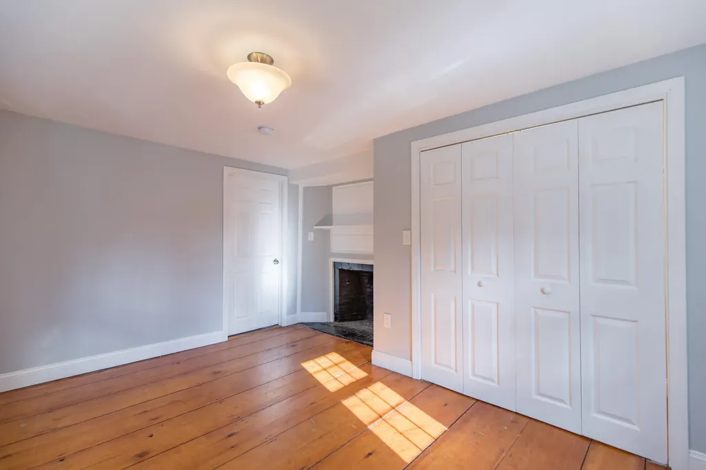 54 Brook Road Falmouth ME 04105